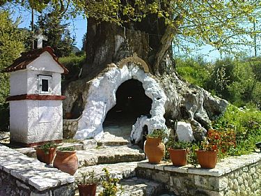 ΑΙΓΙΟ - ΠΑΝΑΓΙΑ ΠΛΑΤΑΝΙΩΤΙΣΣΑ ΑΙΓΙΟ - ΠΑΝΑΓΙΑ ΠΛΑΤΑΝΙΩΤΙΣΣΑ
