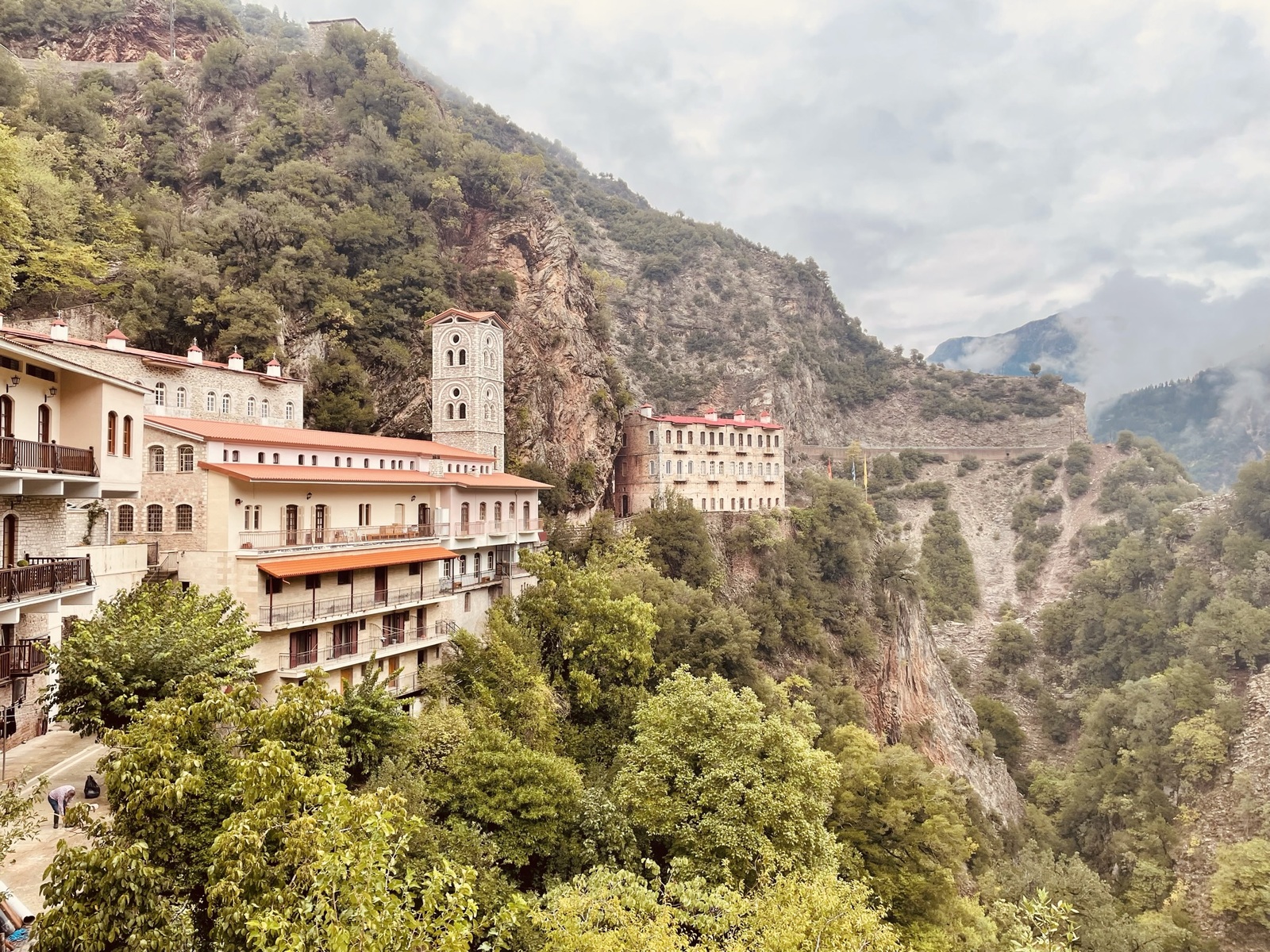 ΚΑΡΠΕΝΗΣΙ - ΒΕΛΟΥΧΙ - ΠΡΟΥΣΟΣ - ΜΕΓ. ΧΩΡΙΟ