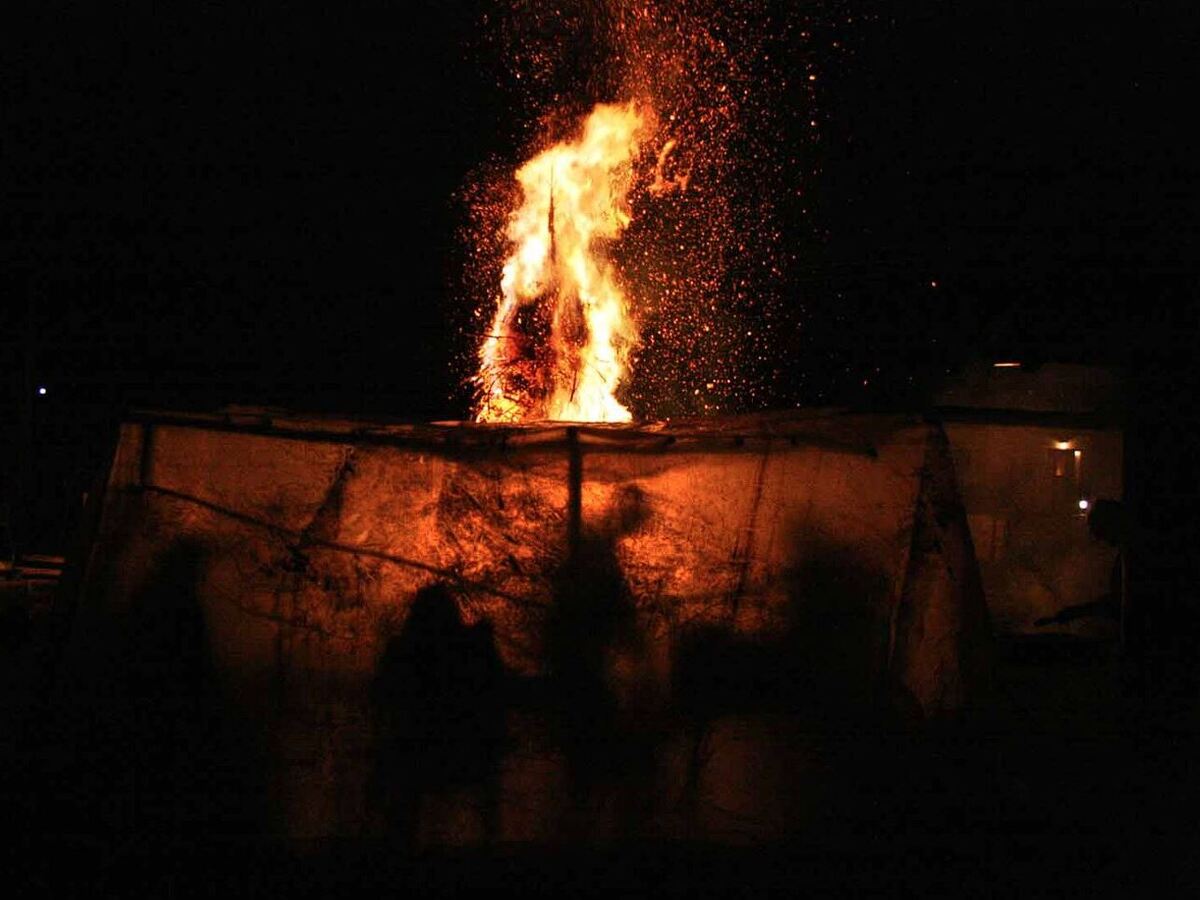 ΜΠΟΥΜΠΟΥΝΕΣ & ΧΑΣΚΑΡΗΣ ΣΤΗΝ ΚΑΣΤΟΡΙΑ