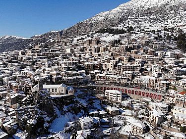 ΑΜΦΙΚΛΕΙΑ - ΑΓΟΡΙΑΝΗ - ΑΡΑΧΩΒΑ