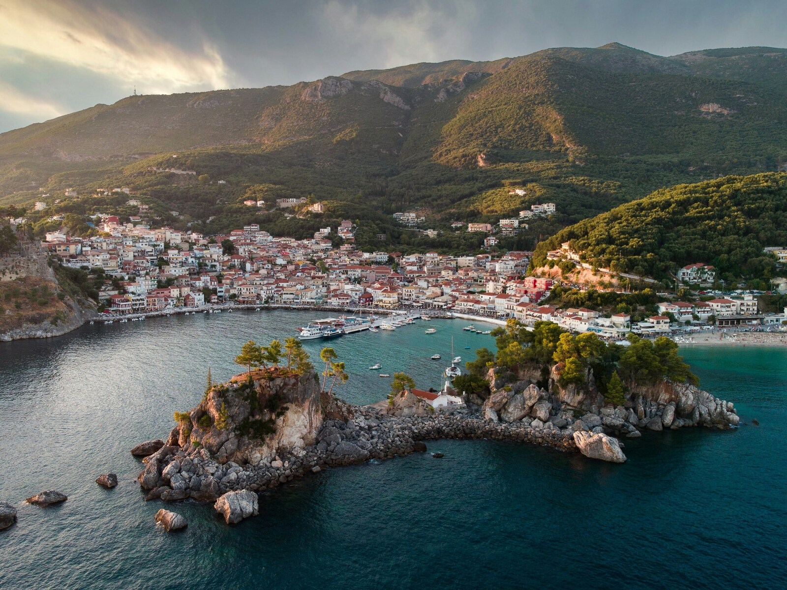 ΠΑΣΧΑ ΓΡΑΦΙΚΑ! ΣΤΗΝ ΠΑΡΓΑ & ΤΗ ΛΕΥΚΑΔΑ